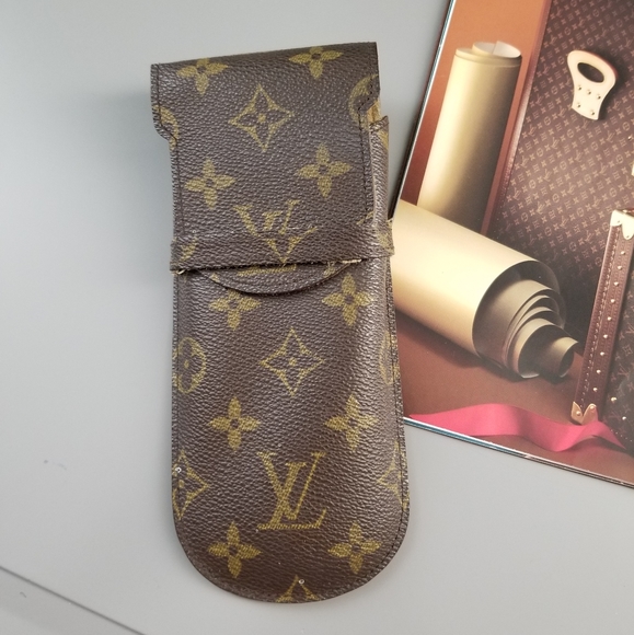 LOUIS VUITTON Classic Sunglasses Case Holder/France - Picture 5 of 16
